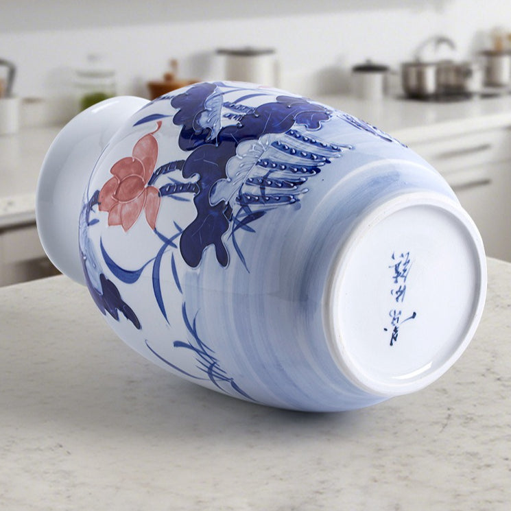 Jingdezhen ceramic crafts, hand-painted lotus vases, winter melon vase ornaments, home decoration, ornament collection