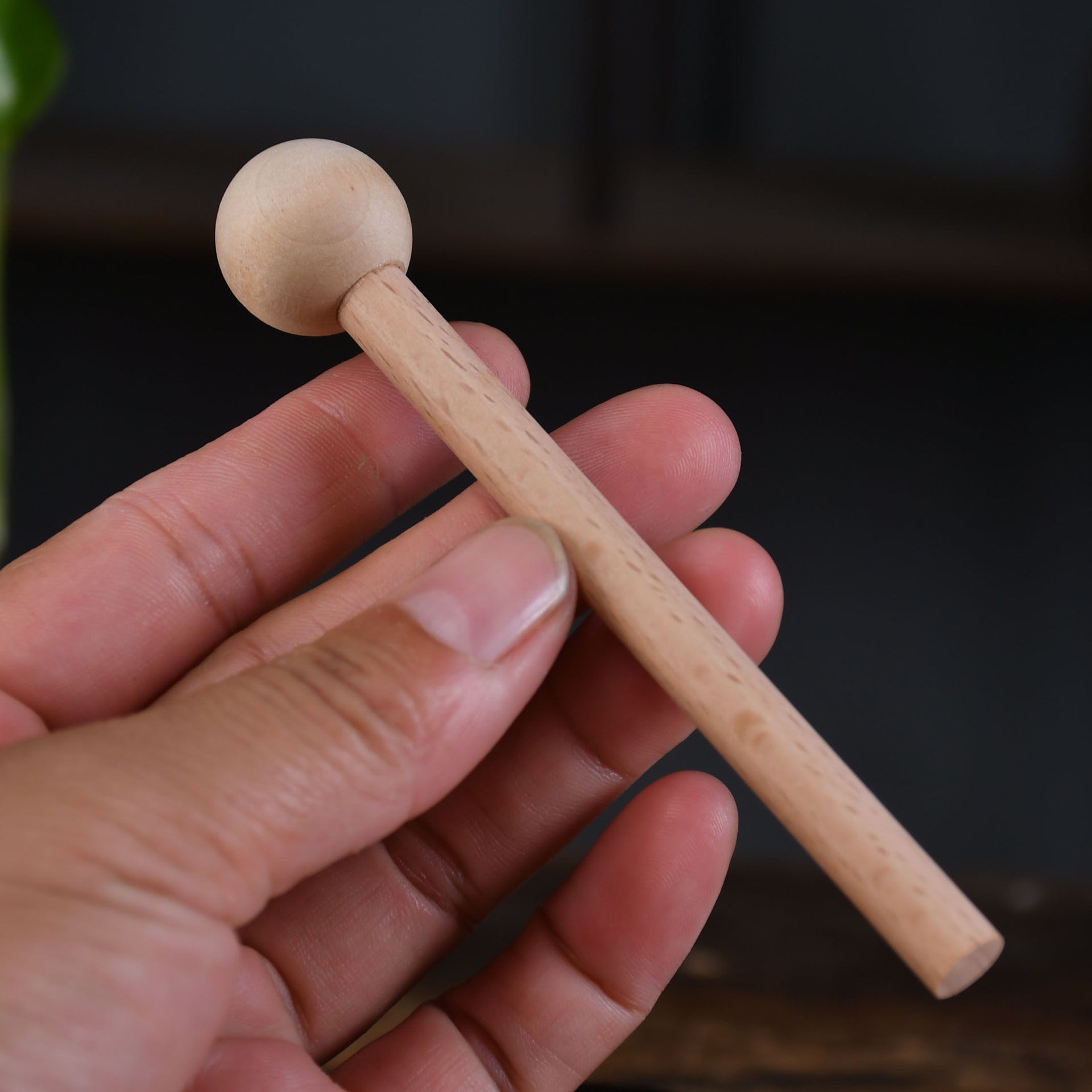 Whale wooden fish percussion instrument cute portable decompression office meditation percussion instrument solid wood ornaments Buddhist toy gift