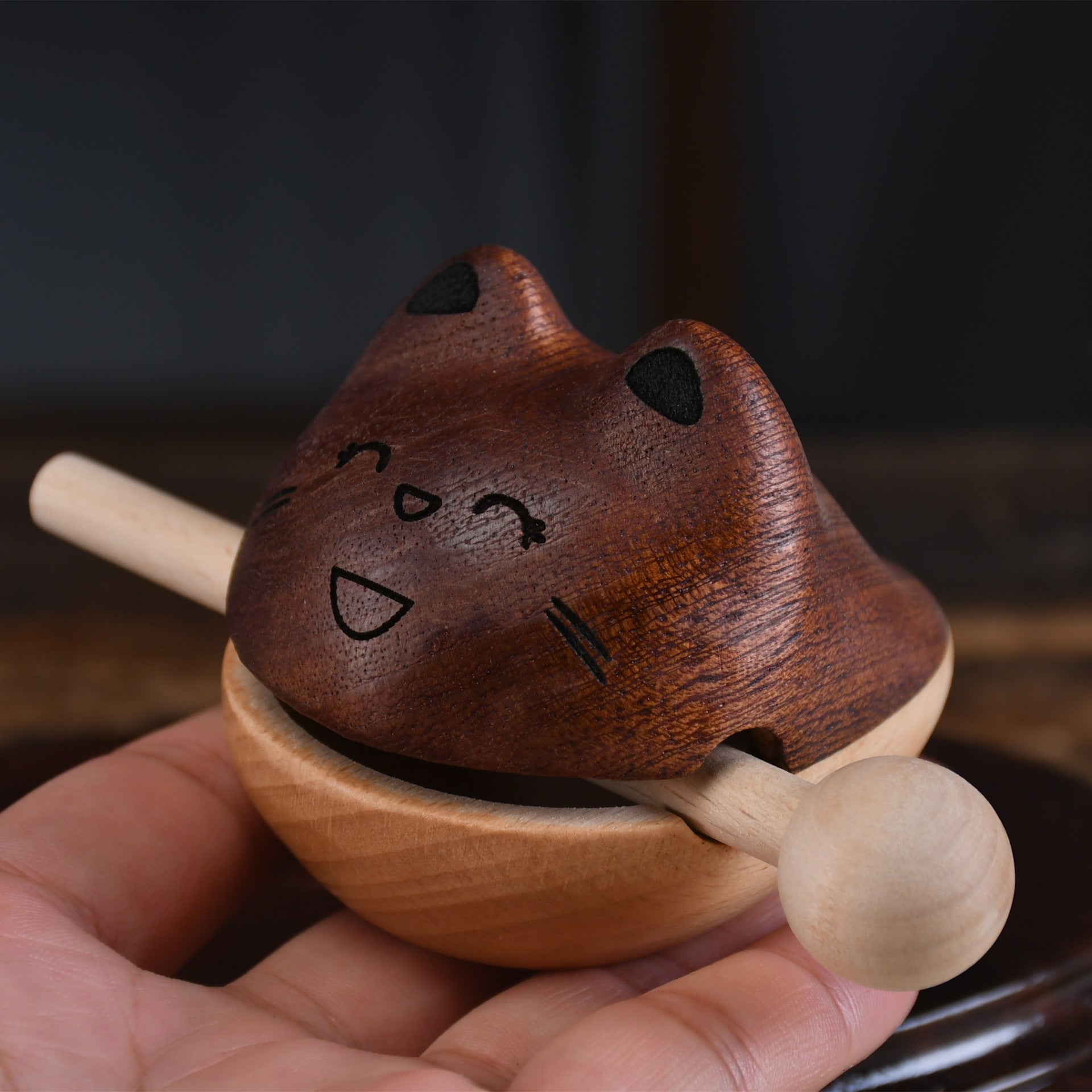 Whale wooden fish percussion instrument cute portable decompression office meditation percussion instrument solid wood ornaments Buddhist toy gift