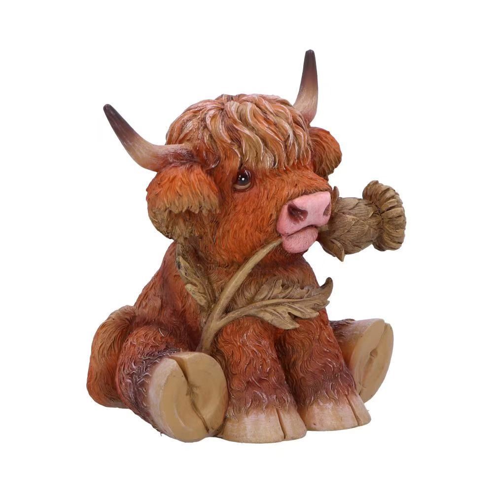 Cute simulated calf ornaments, Scottish Highland cattle resin statues, home holiday decoration gifts