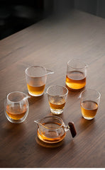 Glass pitcher - striped，High borosilicate glass fairness cup, thickened glass fair cup, tea dispenser, Kung Fu tea set